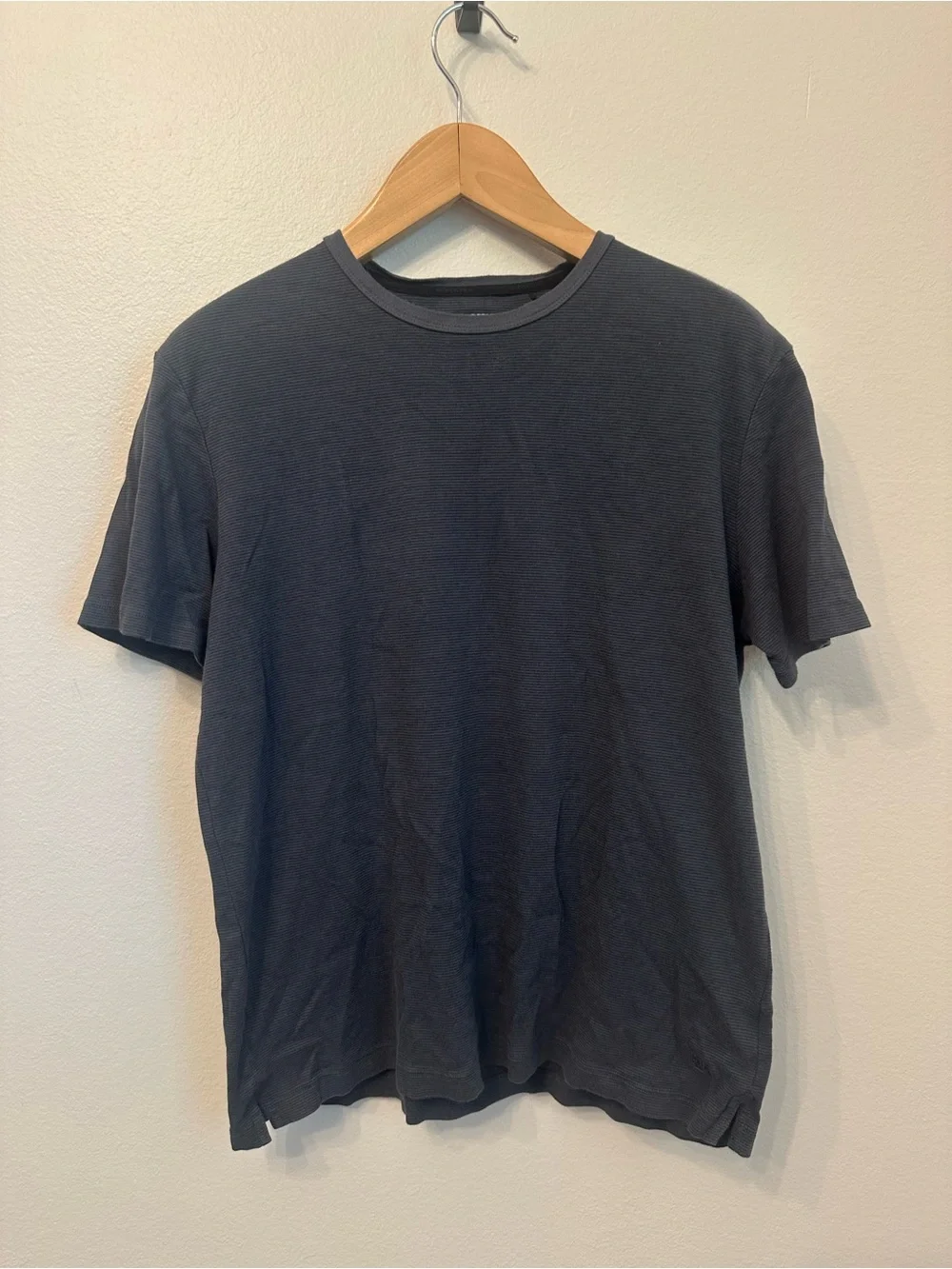 Banana Republic Men's Short Sleeve Crew Luxe Touch Performance Tee Charcoal Gray